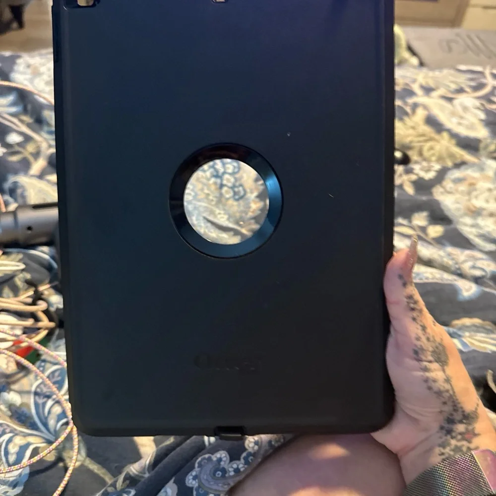 OtterBox Defender 10.2